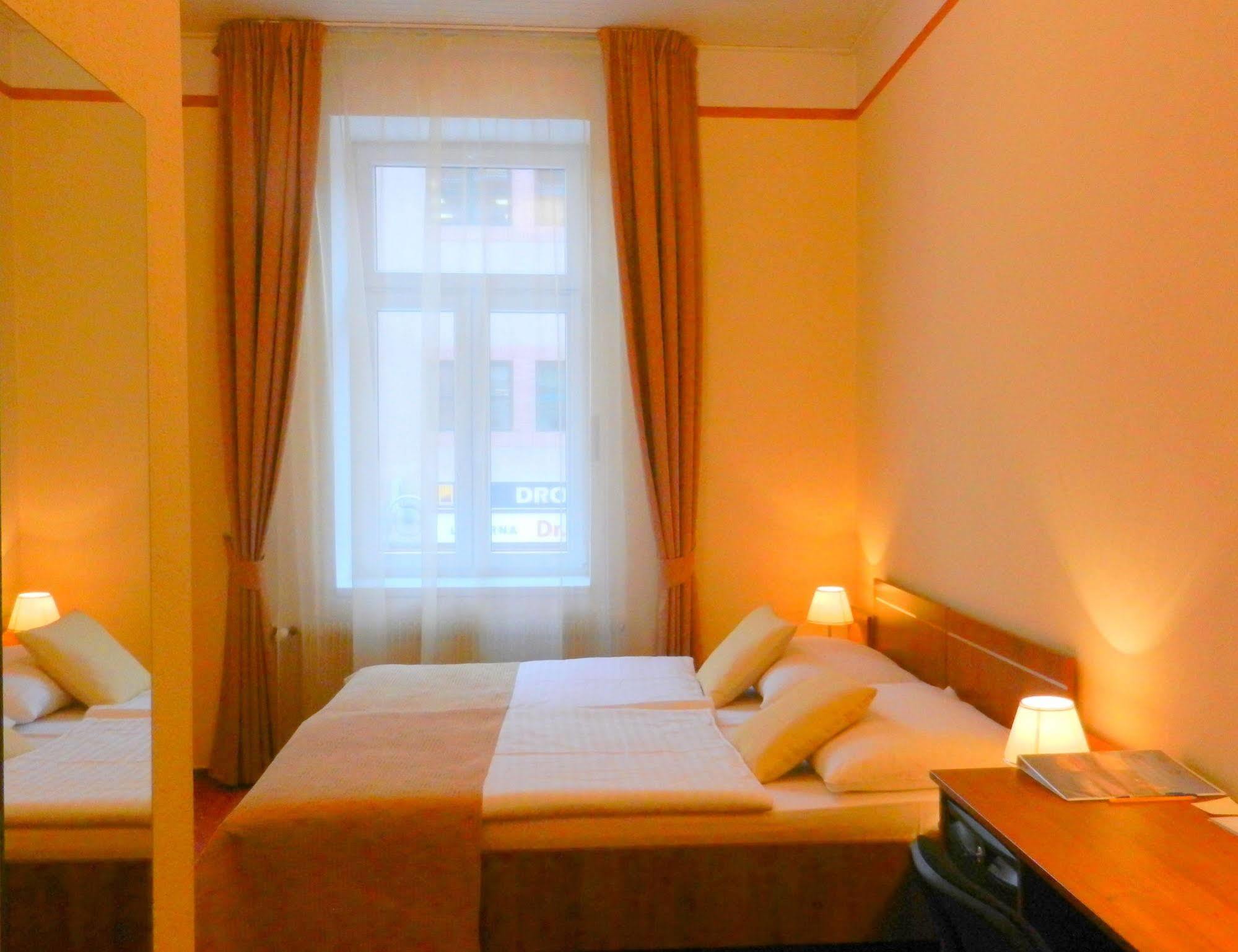 Hotel Tábor Dış mekan fotoğraf